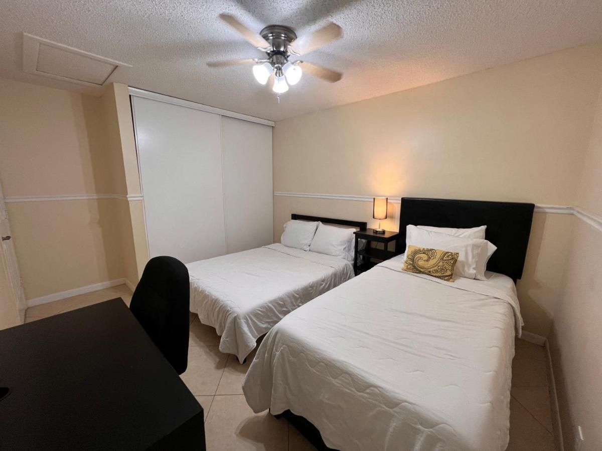 Entire Single Family Home 3 Bed 2 Bath In Water Front Big Cozy Back Yard View Coconut Creek Luaran gambar